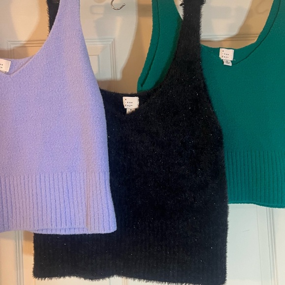 A New Day Women's V Neck Fuzzy Sweater Tank, Crop Top Green Blk Purple M Lot 3 - Picture 4 of 7